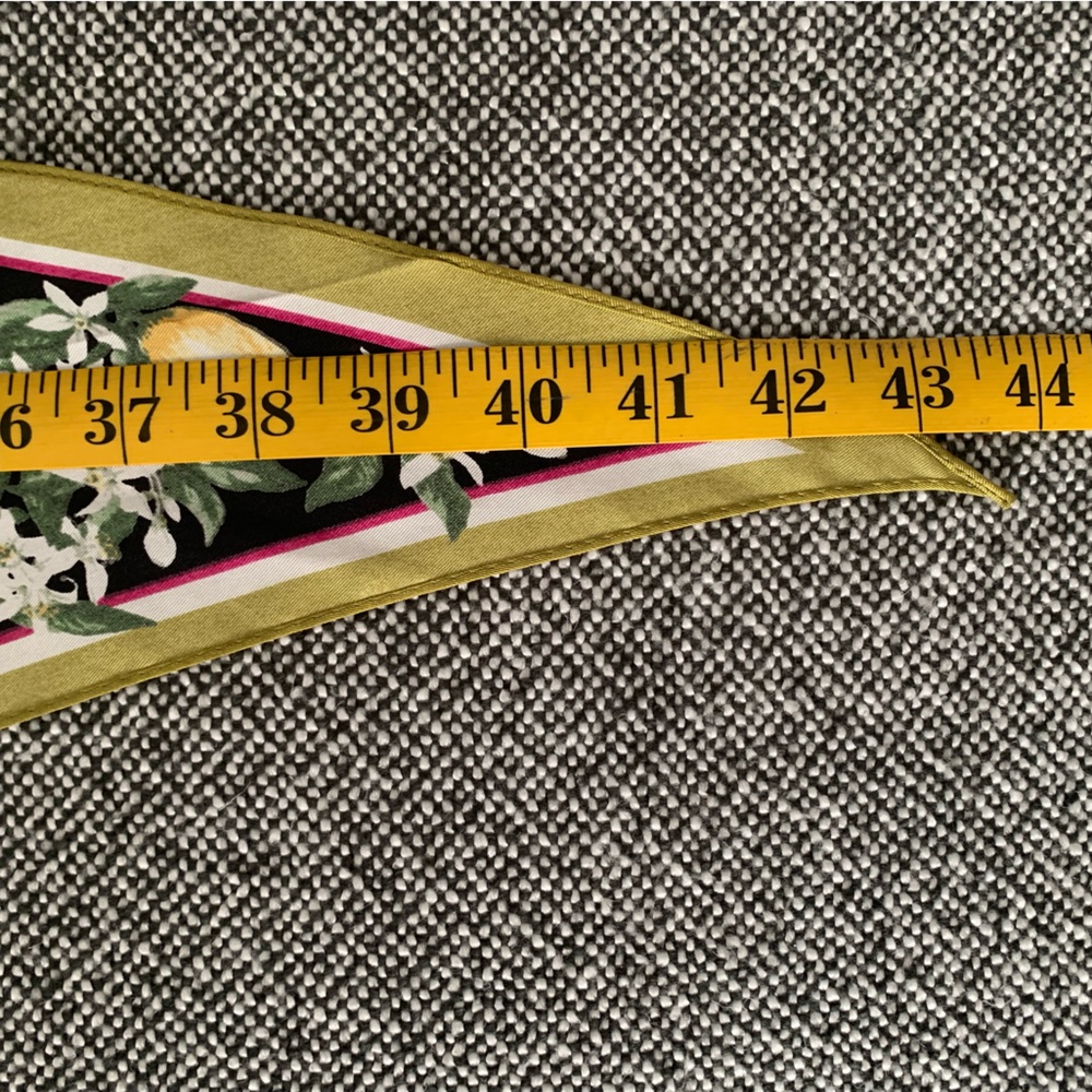 Vince Camuto Diamond Shape Scarves - Picture 6 of 7
